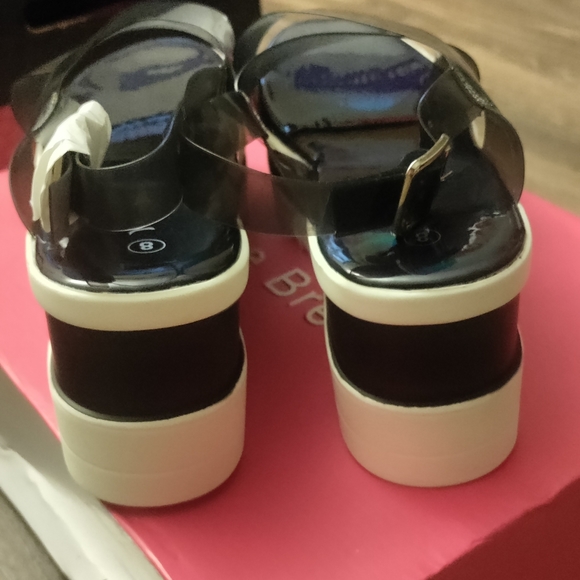 Platform sandals - Picture 3 of 3